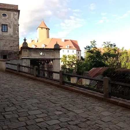 Statek * Veverska Bityska