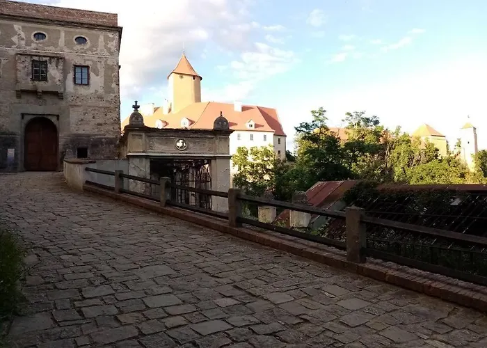 Statek * Veverska Bityska