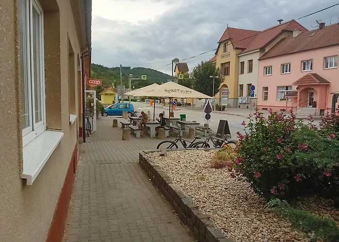 Statek Apartman *
